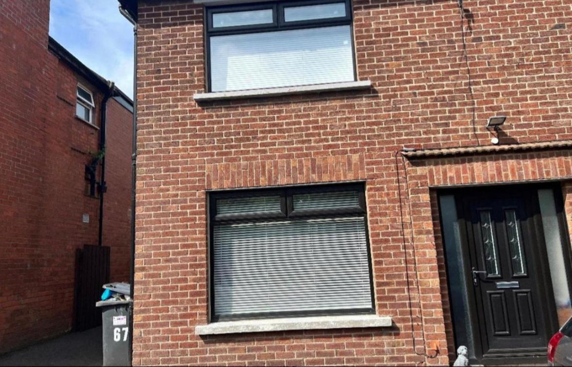 Macs Belfast Single Bedroom Exterior photo