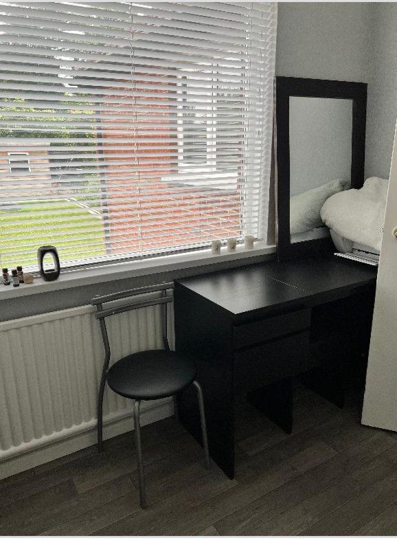 Macs Belfast Single Bedroom Exterior photo